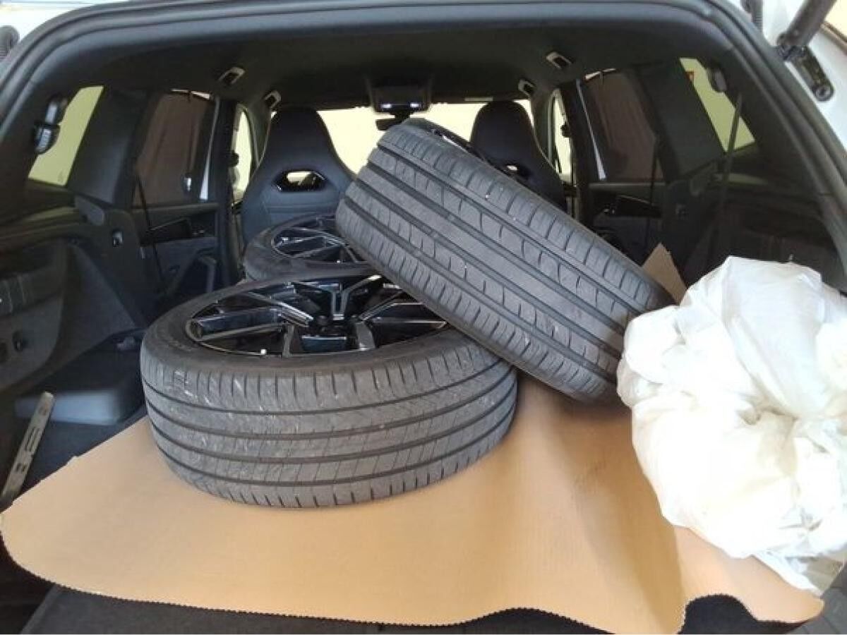 Volkswagen Tayron 2.0 TDI DSG R-Line Volkswagen Tayron 2.0 TDI DSG R-Line