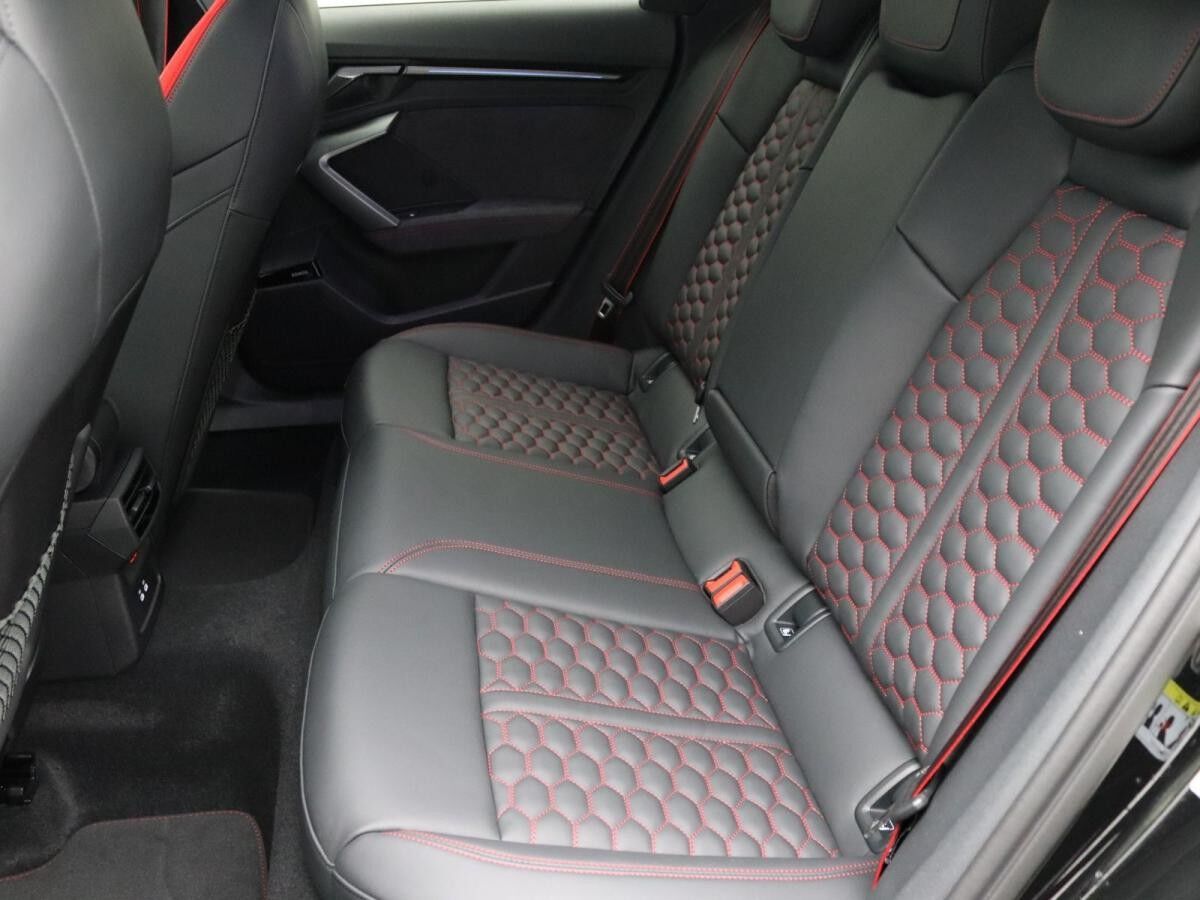 Audi RS3 RS 3 Sportback quattro | Pano,SONOS,Vmax280