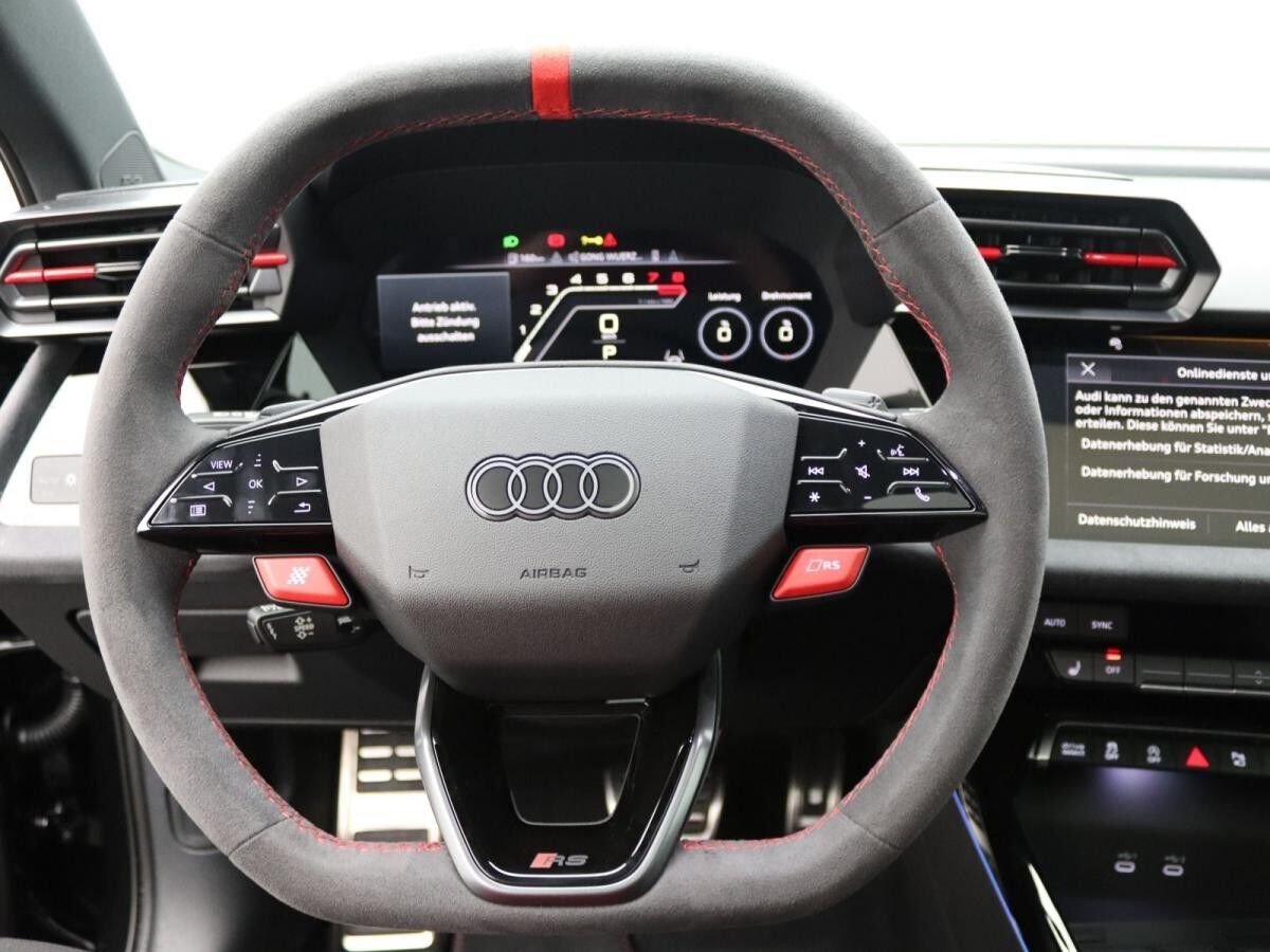 Audi RS3 RS 3 Sportback quattro | Pano,SONOS,Vmax280