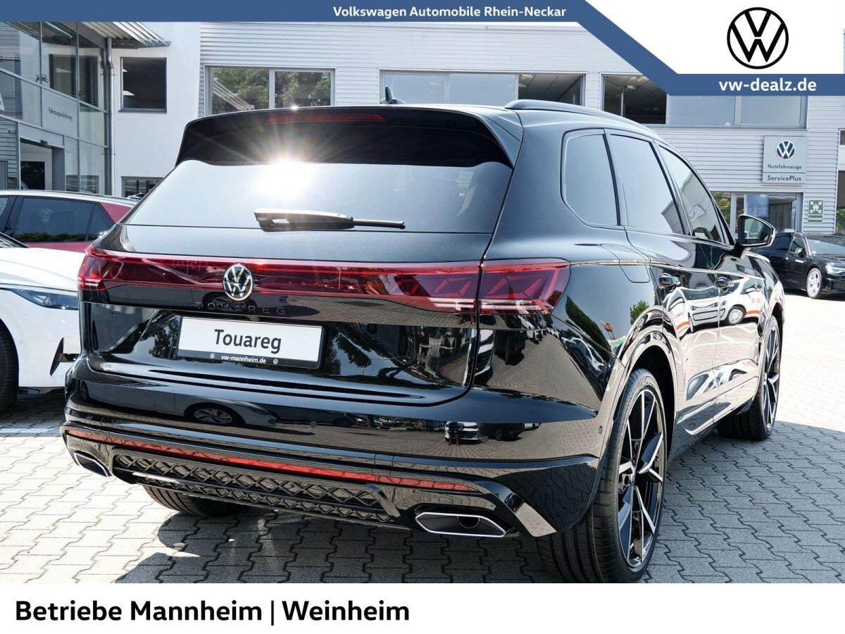 Volkswagen Touareg R-Line 3.0 V6 TDI SCR 4MOTION AHK Pano