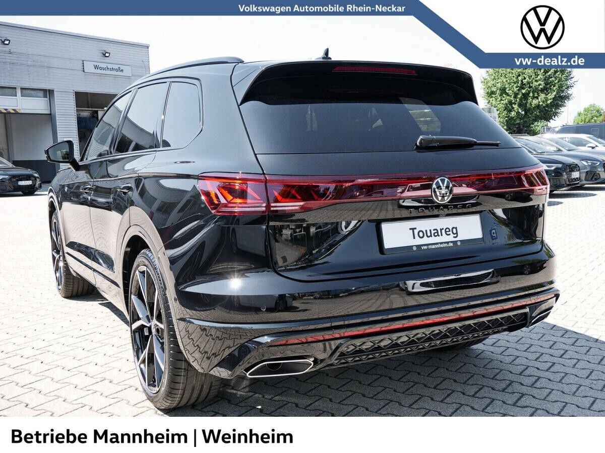 Volkswagen Touareg R-Line 3.0 V6 TDI SCR 4MOTION AHK Pano