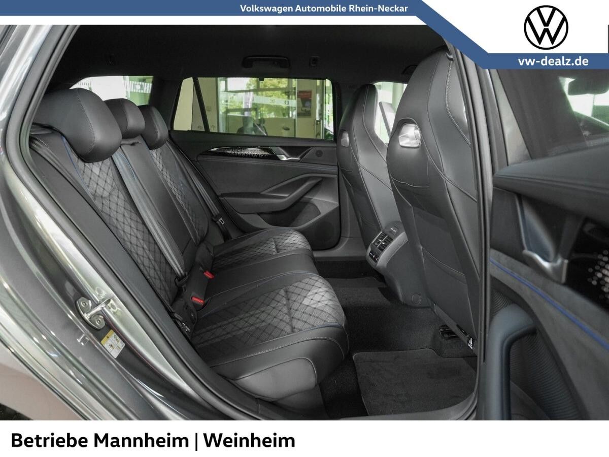 Volkswagen Passat Variant R-Line 2.0 TDI SCR 4MO DSG