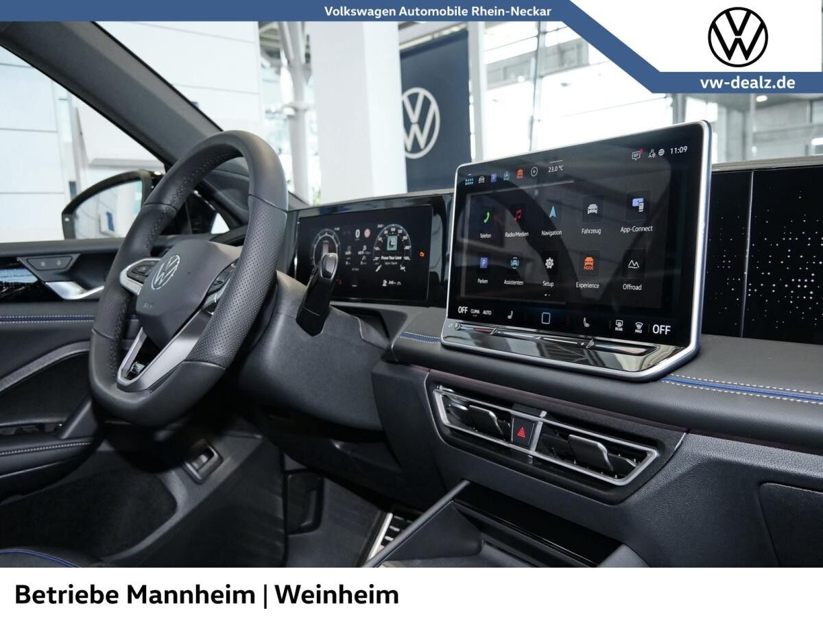 Volkswagen Tiguan R-Line 2.0 TSI 4MOTION DSG NAVI LED DAB Volkswagen Tiguan R-Line 2.0 TSI 4MOTION DSG NAVI LED DAB