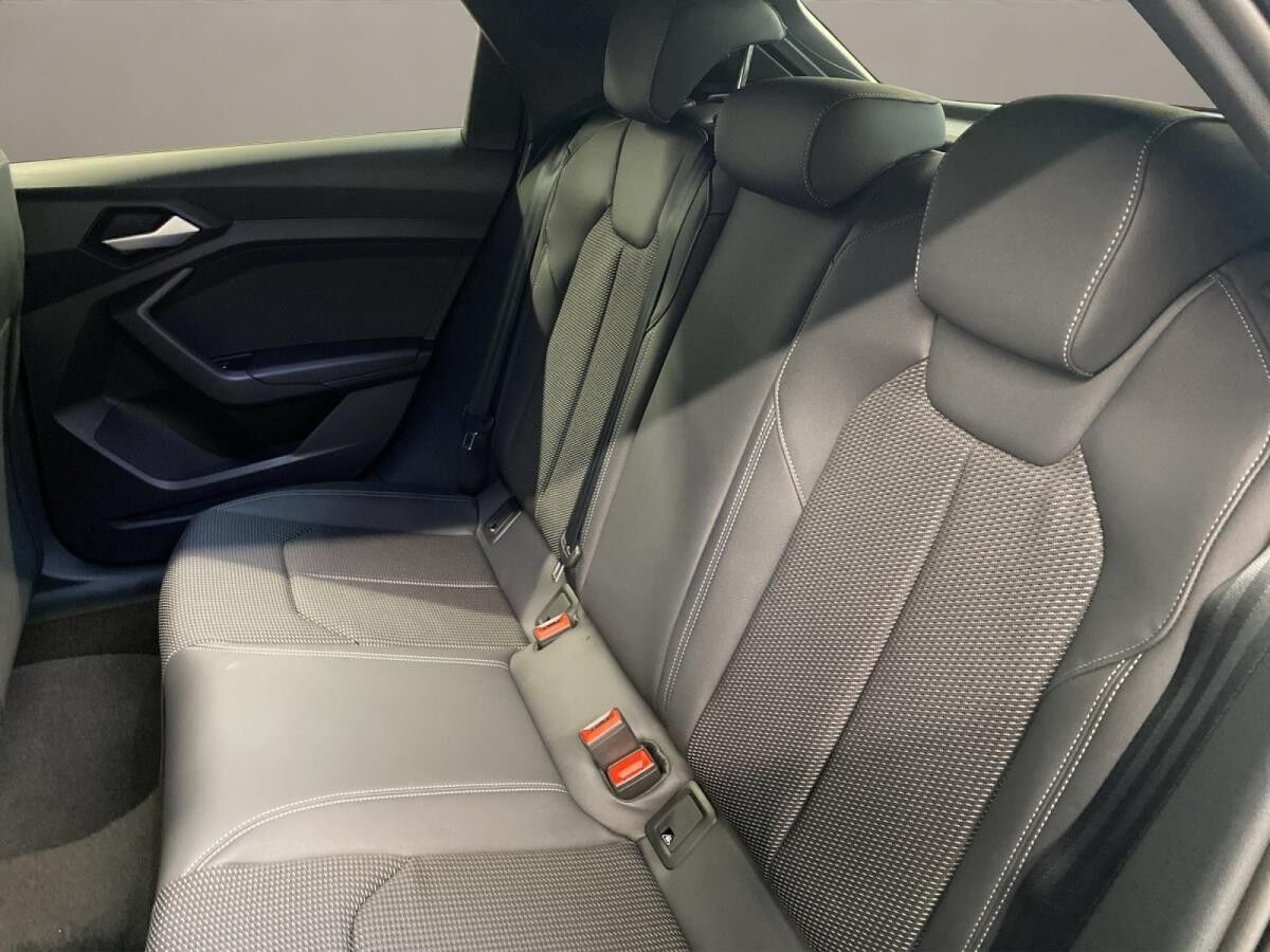 Audi A1 Sportback 35 1.5 TFSI S-Line S-line ***SOFORT VERFÜGBAR***