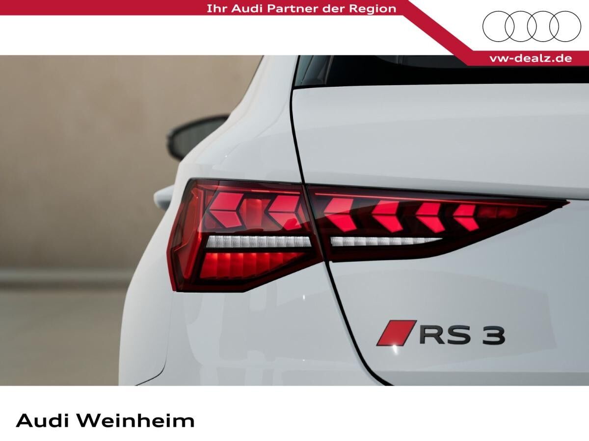 Audi RS3 Sportback S tronic LED DAB Klima ALU 19"