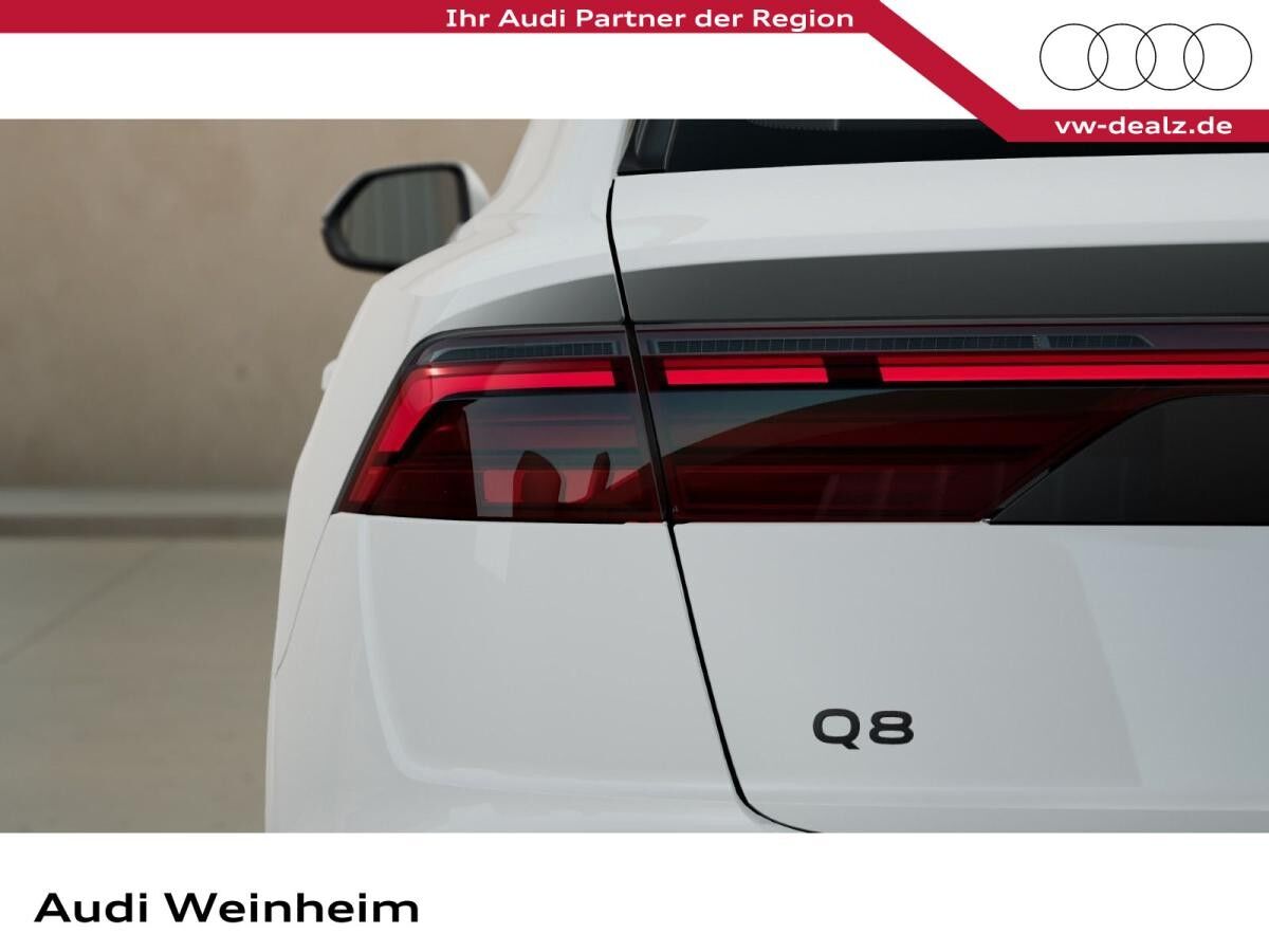 Audi Q8 SUV TFSI e quattro tiptronic Kamera LED Navi uvm.