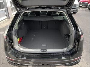 Volkswagen Passat 2.0 TDI Elegance DSG Pano Navi Sitzhzg LED Volkswagen Passat 2.0 TDI Elegance DSG Pano Navi Sitzhzg LED