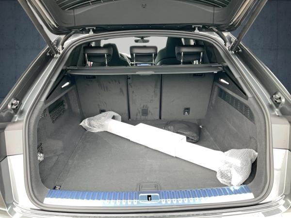 Audi Q8 SUV S line business TDI qu tiptr. PANO 23 HUD