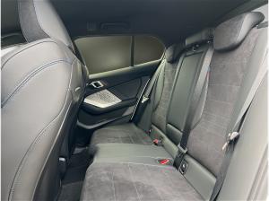 BMW 120 120d M Sportpaket Head-Up DAB LED RFK AHK schw.