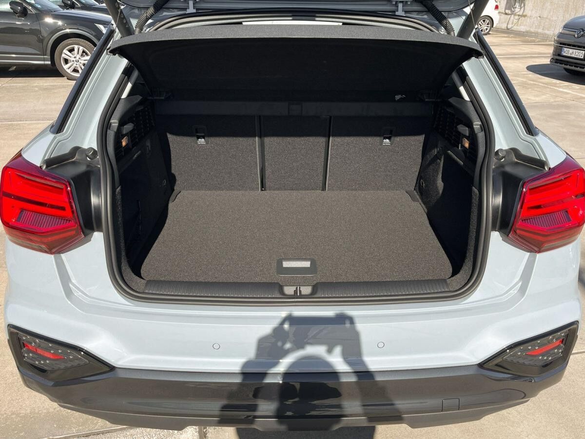 Audi Q2 35 TFSI advanced S tronic Virtual LED PDC