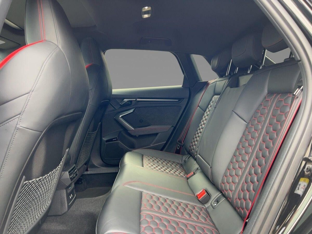 Audi RS3 Sportback quattro S tronic Navi Pano Sportabgas