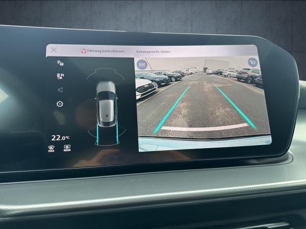 Audi Q3 Sportback TFSI S tr. PANO LED 19 FLA DynPaket