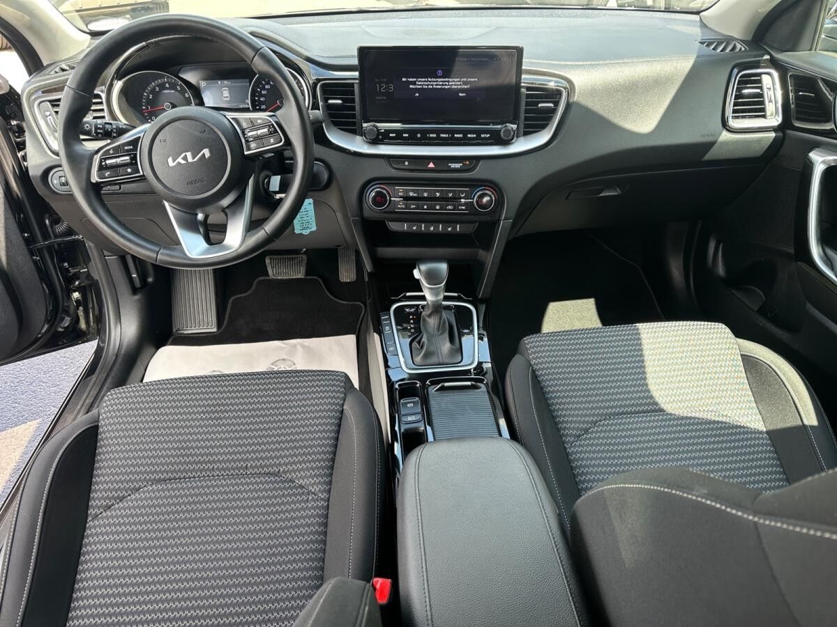 Kia Ceed Vision Komfort Allwetter Überführungskosten inkl.