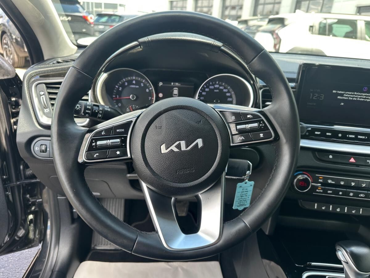 Kia Ceed Vision Komfort Allwetter Überführungskosten inkl.