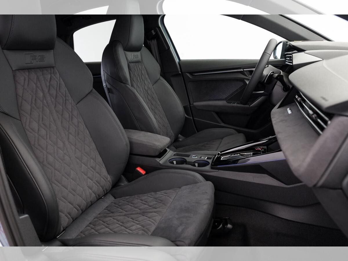Audi RS3 RS 3 Limousine TFSI S tr. MATRIX RFK NAVI SONOS