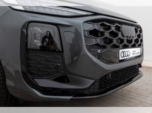 Audi Q3 TFSI quattro S tronic Audi Q3 TFSI quattro S tronic