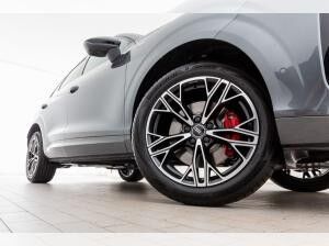 Audi Q3 TFSI quattro S tronic Audi Q3 TFSI quattro S tronic