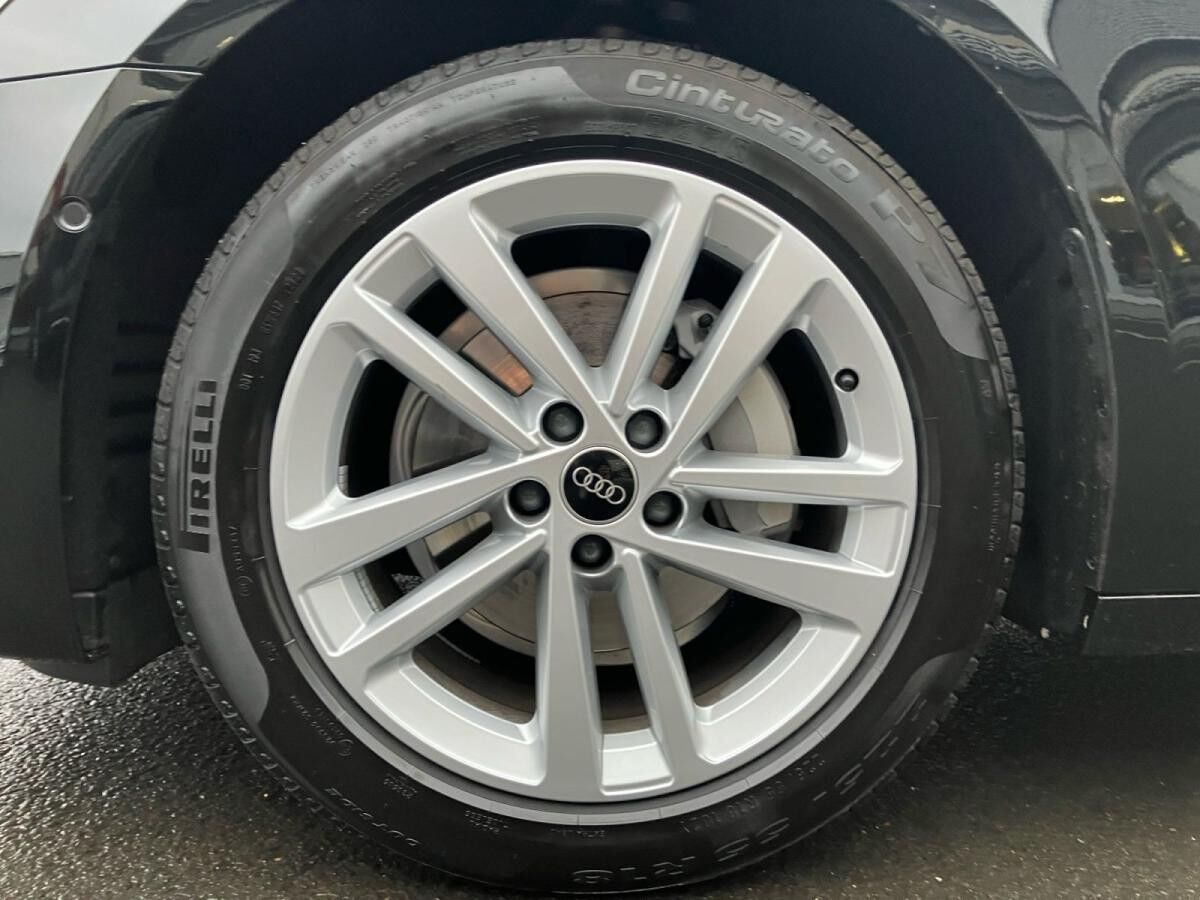 Audi A6 Limousine advanced 40 TDI quattro / Matrix