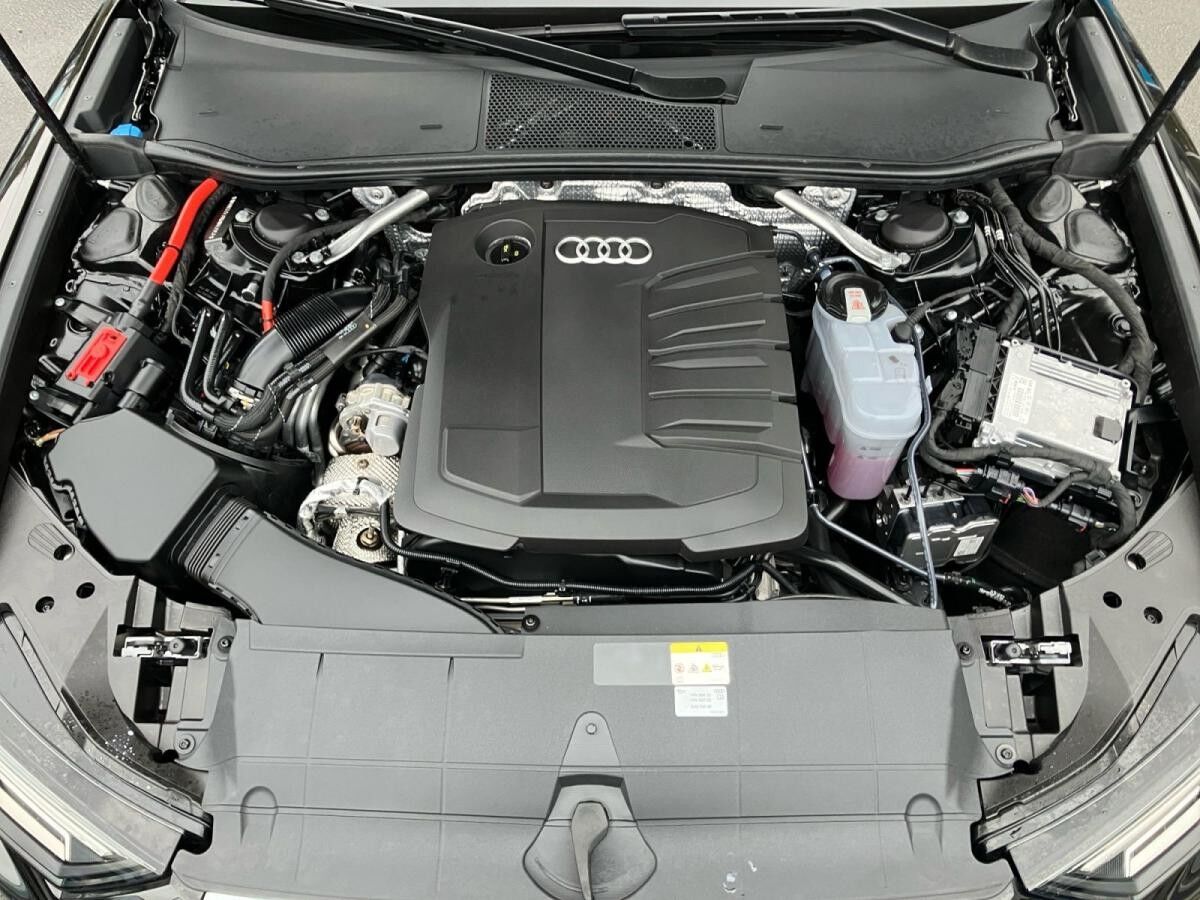Audi A6 Limousine advanced 40 TDI quattro / Matrix
