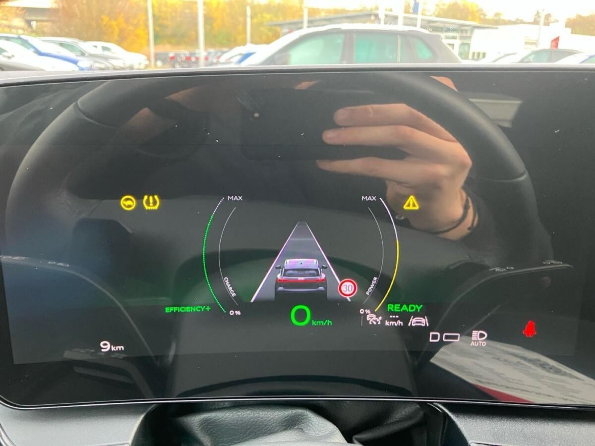 Audi Q6 e-tron S-Line / Tech - 0,25% Versteuerung -