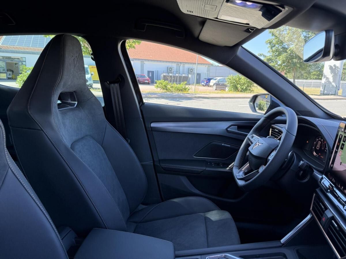 Cupra Formentor 1.5 e-HYBRID 200kW VZ DSG AHK Matrix