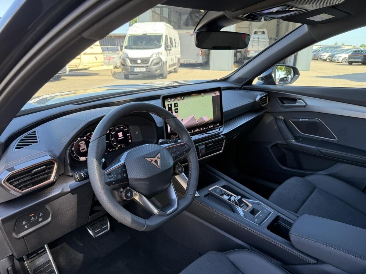 Cupra Formentor 1.5 e-HYBRID 200kW VZ DSG AHK Matrix