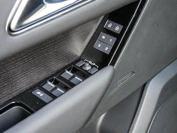 Land Rover Range Rover Velar P400e  Dynamic SE  - SOFORT VERFÜGBAR  - 5 Jahre Garantie - 0,5%-Versteuerung