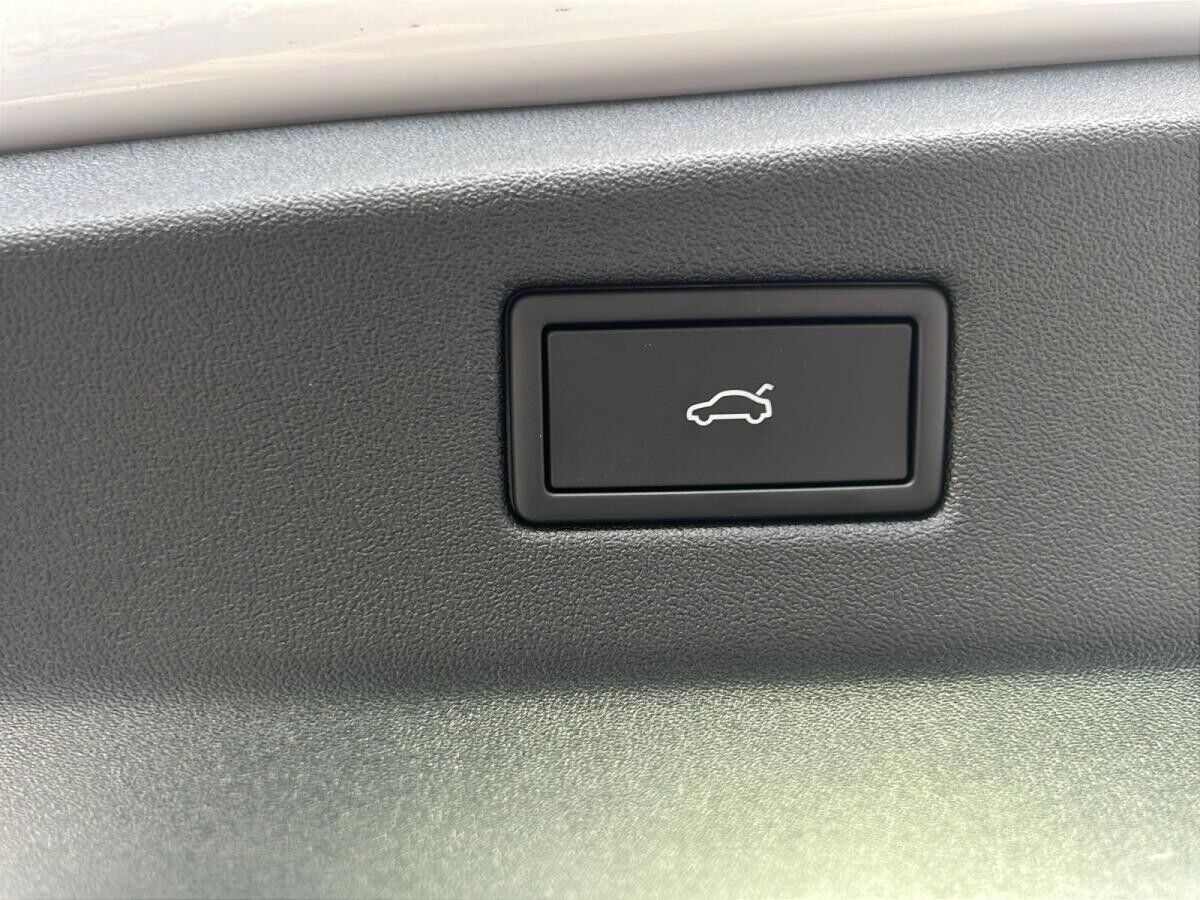 Volkswagen ID.7 Pro S 86 kWh 5 J.GARANTIE AHK NAVI MATRIX