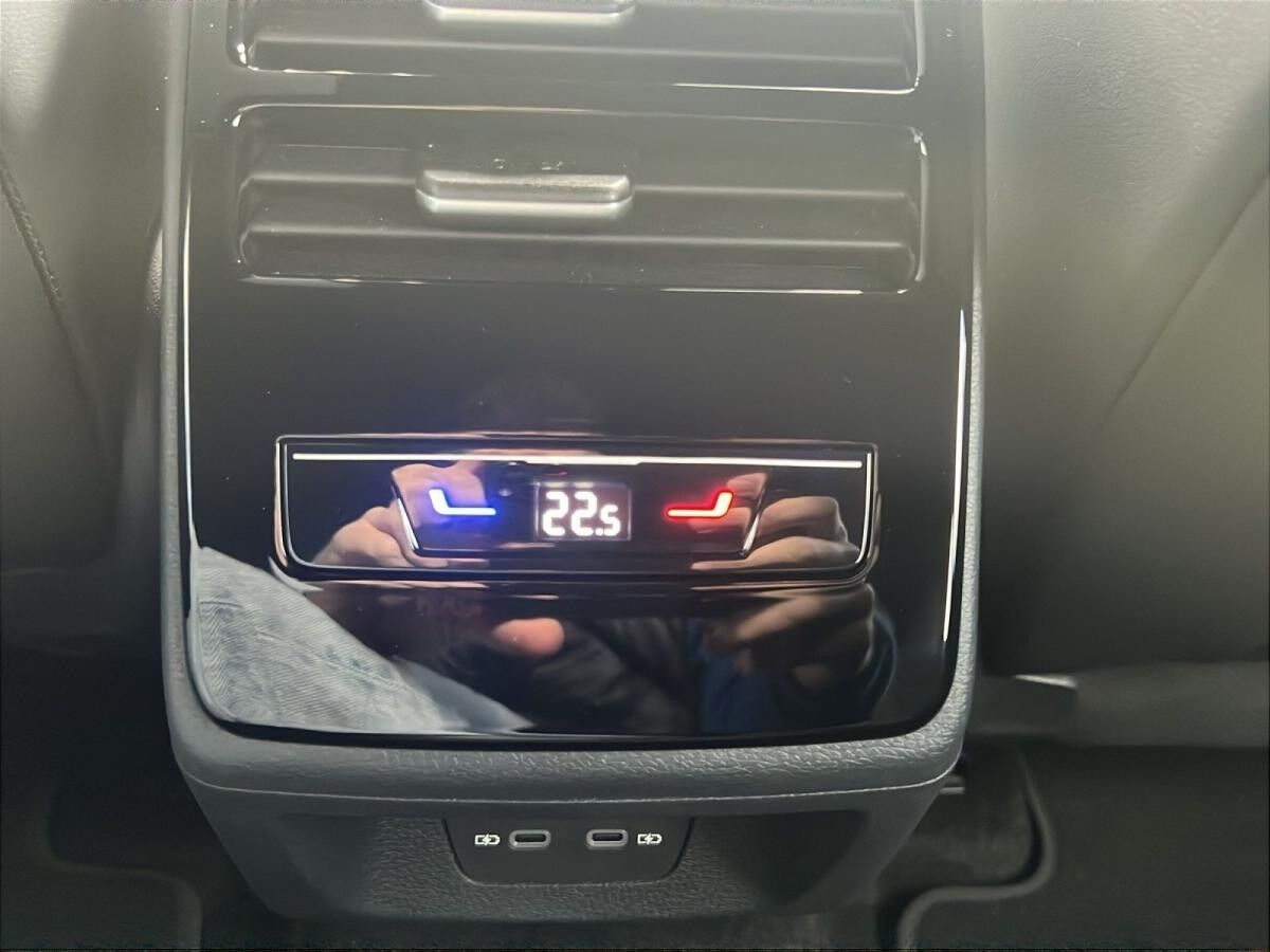 Volkswagen ID.7 Pro S 86 kWh 5 J.GARANTIE AHK NAVI MATRIX