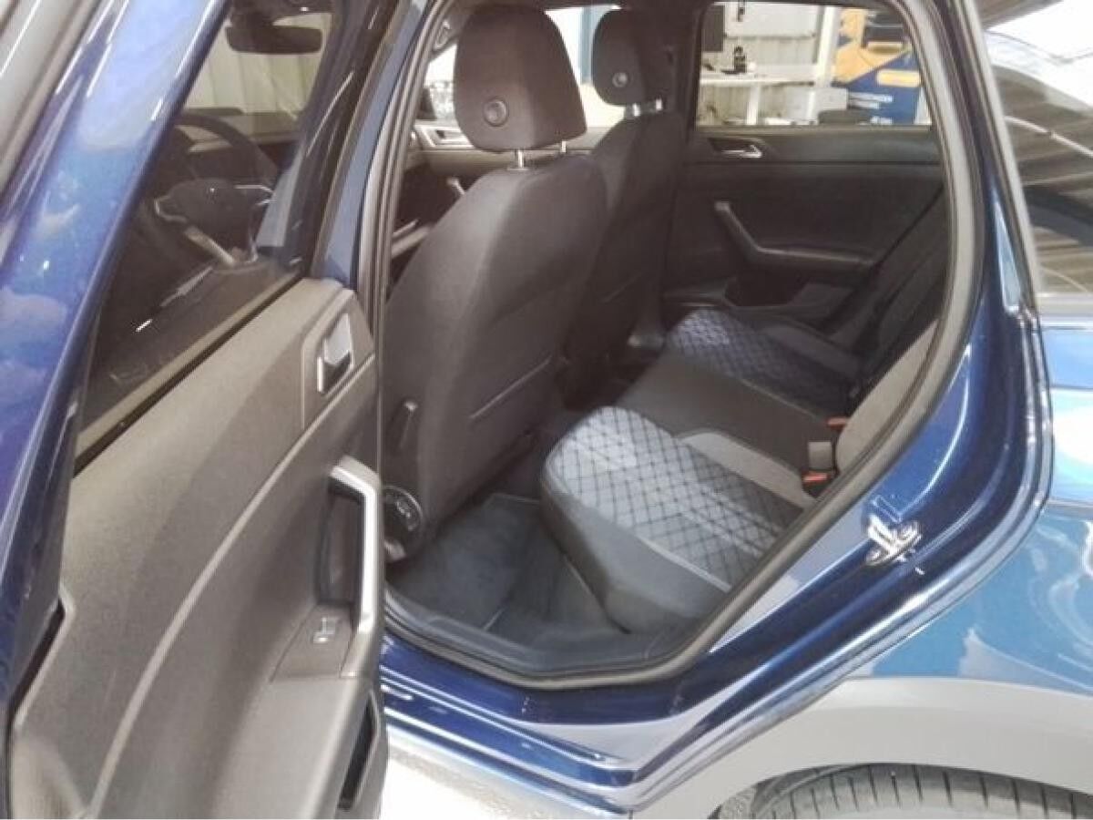 Volkswagen Taigo 1.5 TSI DSG R-LINE PANO WINTERRÄDER GARANTIE Volkswagen Taigo 1.5 TSI DSG R-LINE PANO WINTERRÄDER GARANTIE