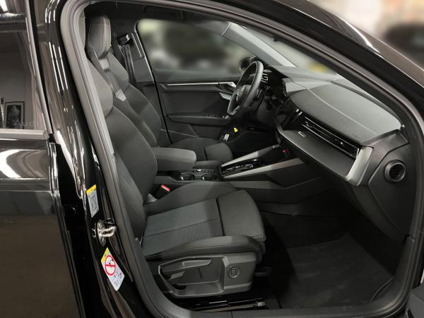 Audi A3 Sportback advanced 35 TDI BusiPaket RFK HuD AHK