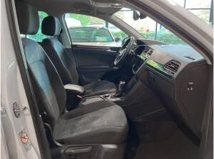 Volkswagen Tiguan 2.0 TSI DSG 4M AppConnect Navi LED Einparkhilfe