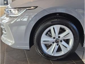 Volkswagen Golf VIII Variant 1.5 eTSI Life DSG Ganzjahresreifen AppConnect