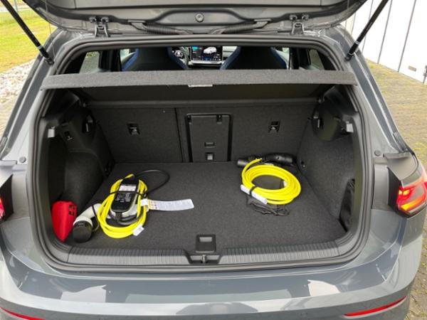 Volkswagen Golf GTE inkl. *AHK*Winterräder*Anschlussgarantie*