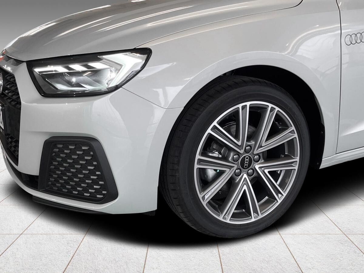 Audi A1 Sportback 30 TFSI S tronic Smartphone Sound