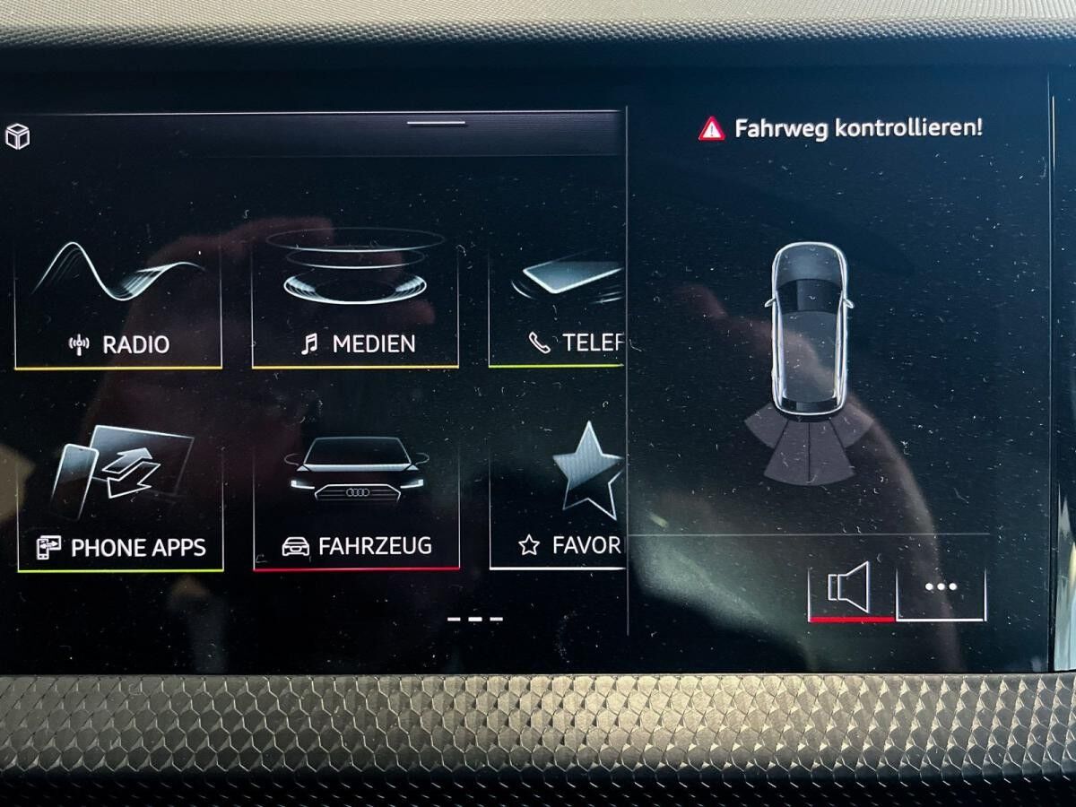 Audi A1 Sportback 30 TFSI S tronic Smartphone Sound
