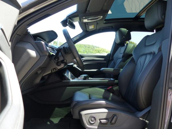 Audi e-tron 55 quattro S line sofort verfügbar