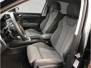 Audi Q3 35 TDI S tronic S-LINE+LED+ACC+NAVI+AHK Audi Q3 35 TDI S tronic S-LINE+LED+ACC+NAVI+AHK