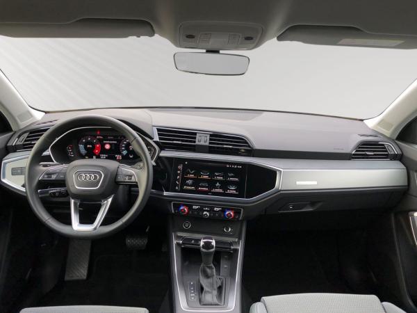 Audi Q3 35 TDI S tronic S-LINE+LED+ACC+NAVI+AHK