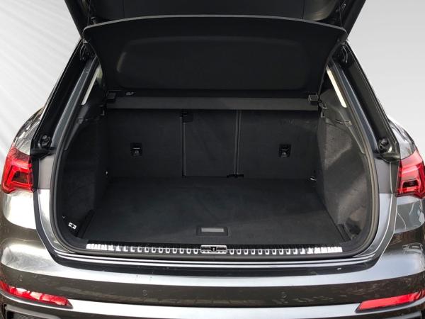 Audi Q3 35 TDI S tronic S-LINE+LED+ACC+NAVI+AHK