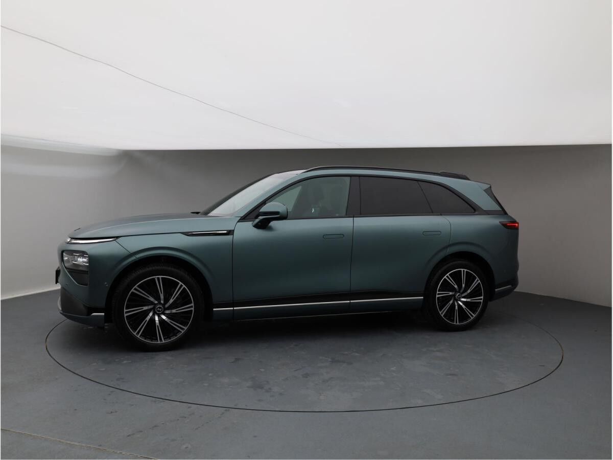 XPENG G9 AWD Performance 2025