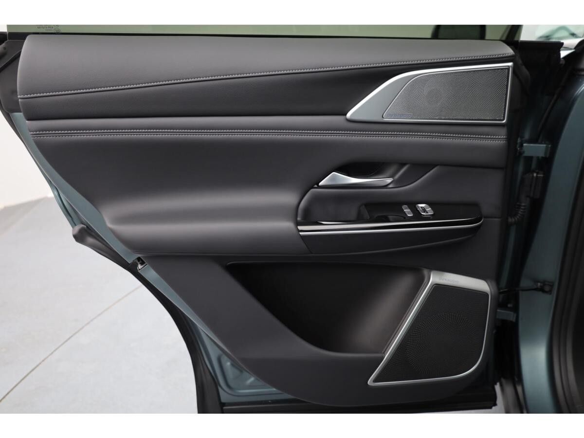 XPENG G9 AWD Performance 2025