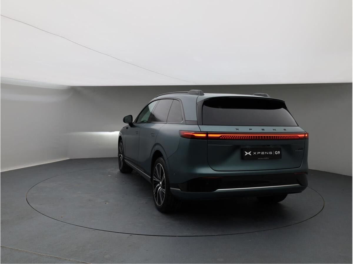 XPENG G9 AWD Performance 2025
