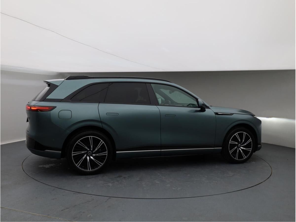 XPENG G9 AWD Performance 2025