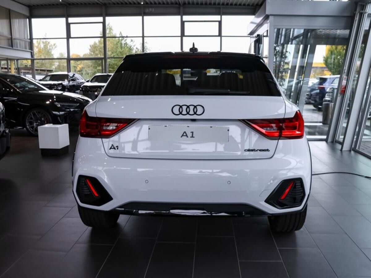 Audi A1 allstreet 	 S line Int. ACC LED Navi virtual Klima Sonos
