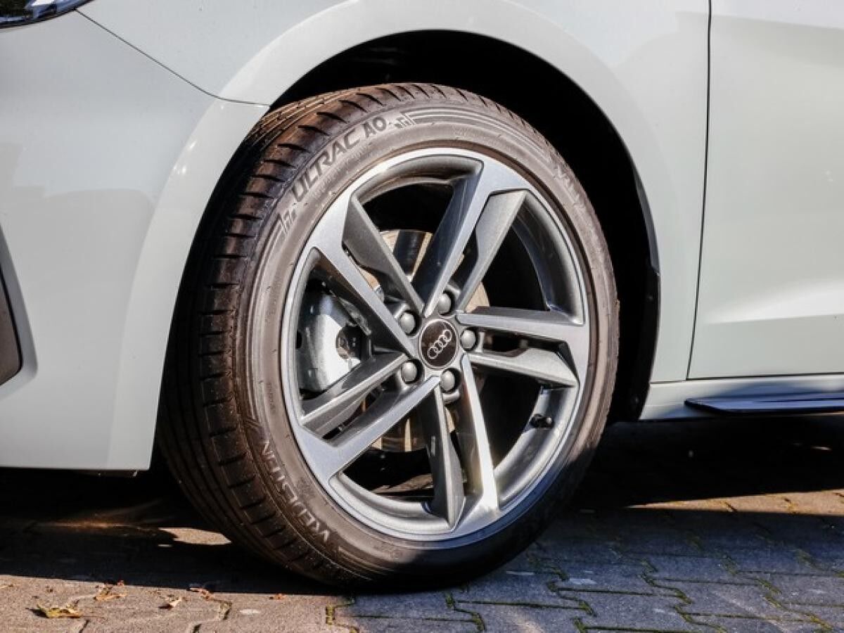 Audi A1 Sportback 	 2 x S line Navi LED ACC Klima Kamera virtual