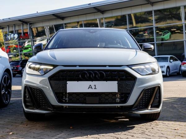 Audi A1 Sportback 	 2 x S line Navi LED ACC Klima Kamera virtual