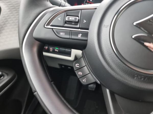 Suzuki Swift 1.2 Dualjet Hybrid Comfort | Sof...