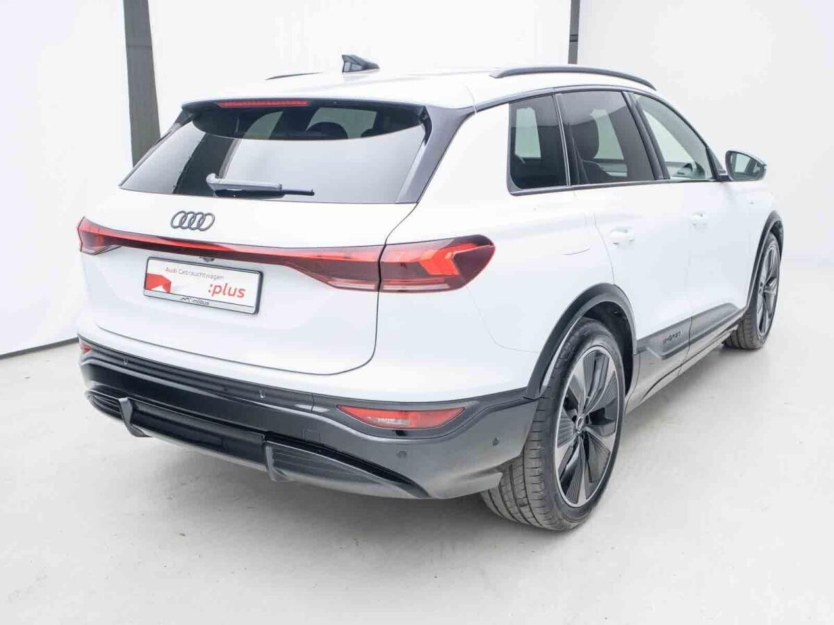 Audi Q6 e-tron *S-LINE*360°*LEDER*NAV*MATRIX*PANO*MEMORY*LHZ