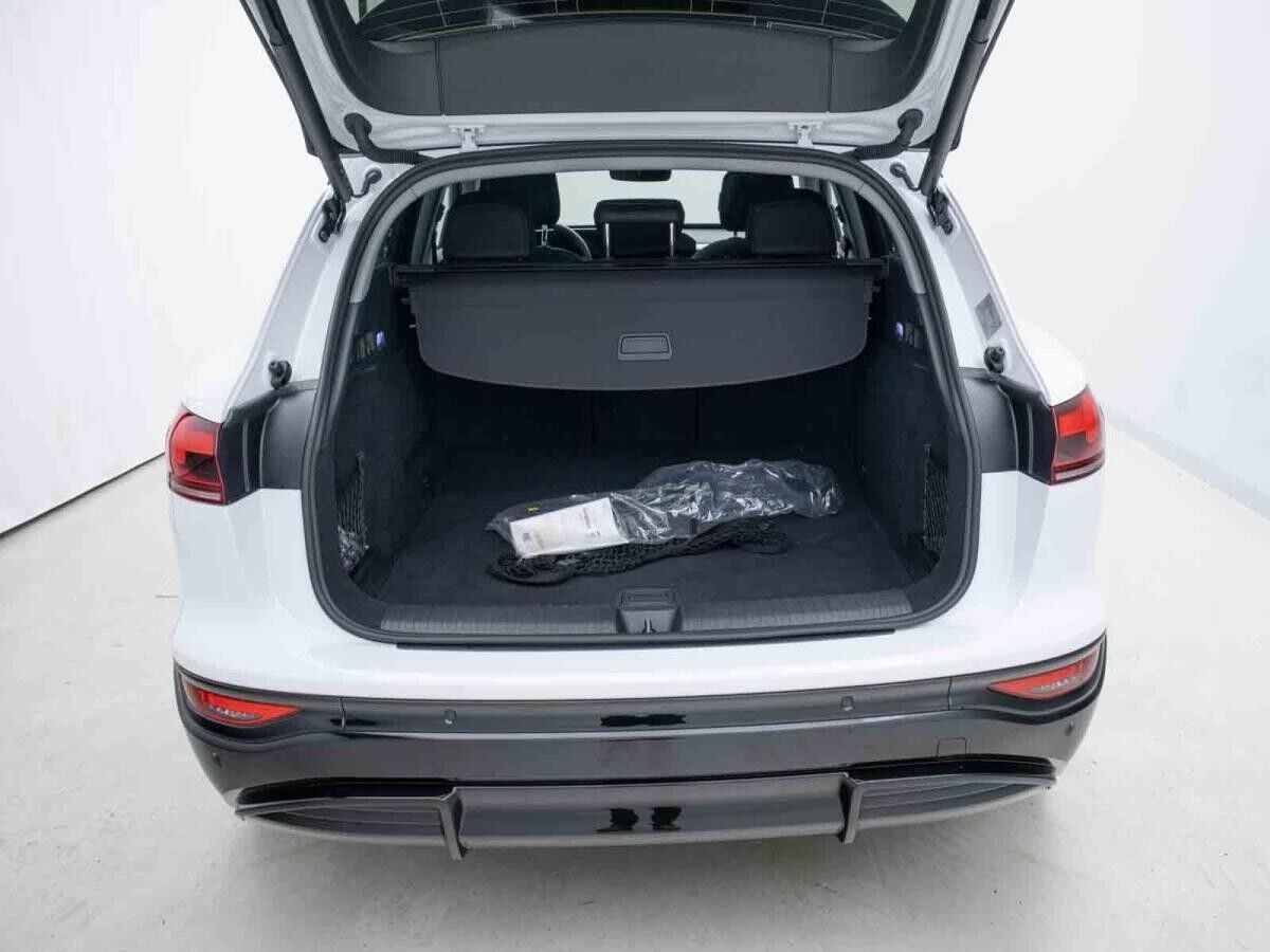 Audi Q6 e-tron *S-LINE*360°*LEDER*NAV*MATRIX*PANO*MEMORY*LHZ